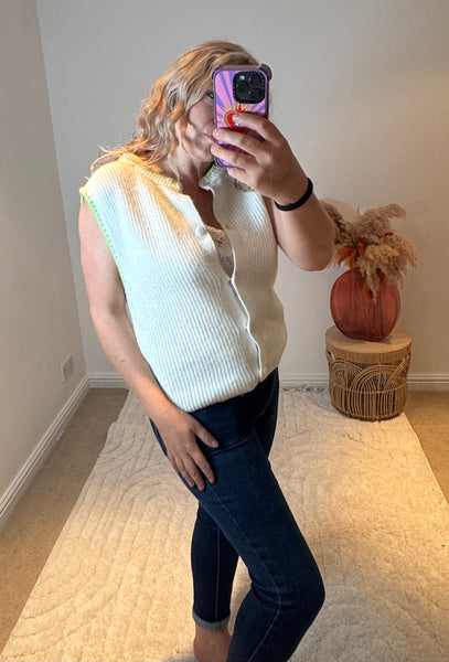 Soft Sleeveless Cardigan with Green Tipping | Cream/Green