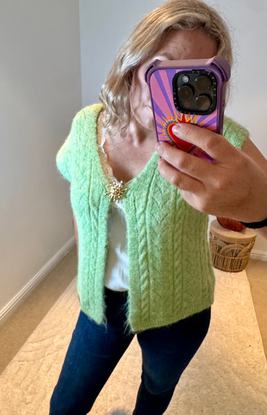 Sun Brooch Detail Knitted Waistcoat | Pistachio Green