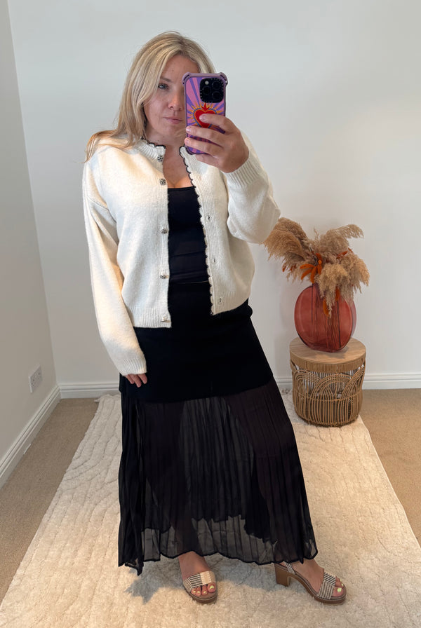 Round Neck Scalloped Edge Cardigan | Cream/Black