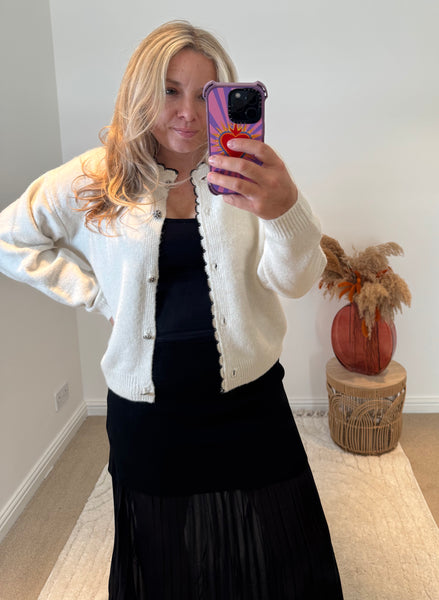 Round Neck Scalloped Edge Cardigan | Cream/Black