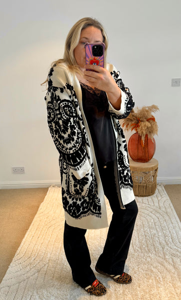 Beautiful Heavyweight Knit Brocade Detail Cardigan | Ivory/Black