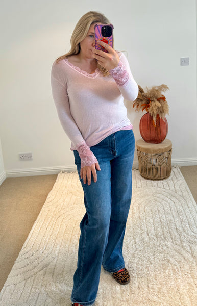Lace Detail Long Sleeved V-Neck Top | Light Pink