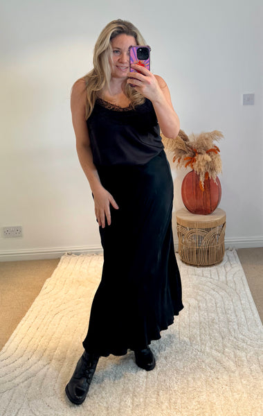 Aurora Satin Skirt | Black