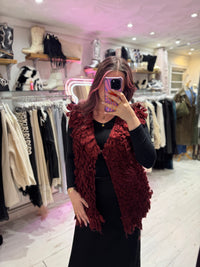 Looped Textured Knit Waistcoat | Wine