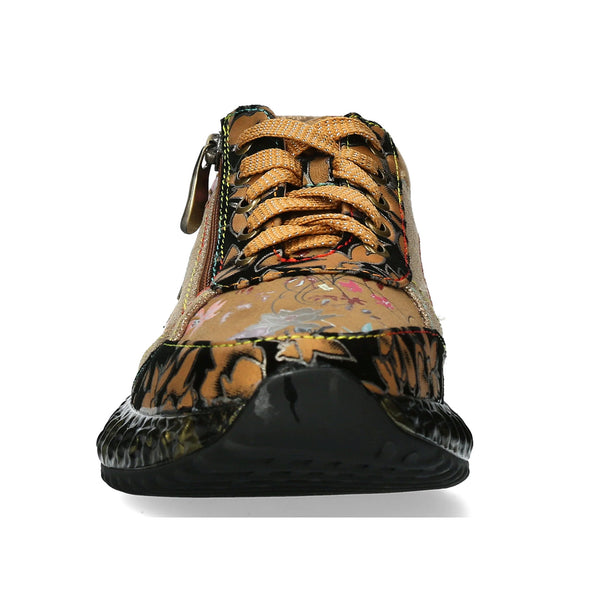 Laura Vita | Burton 11 Trainer | Chestnut