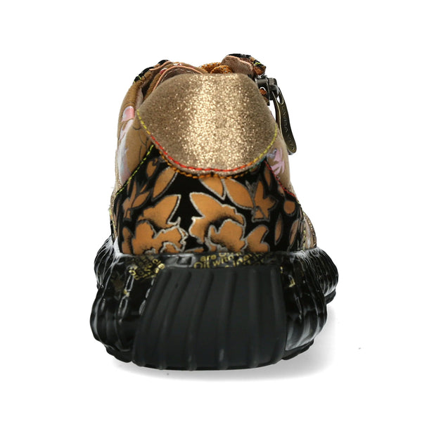 Laura Vita | Burton 11 Trainer | Chestnut