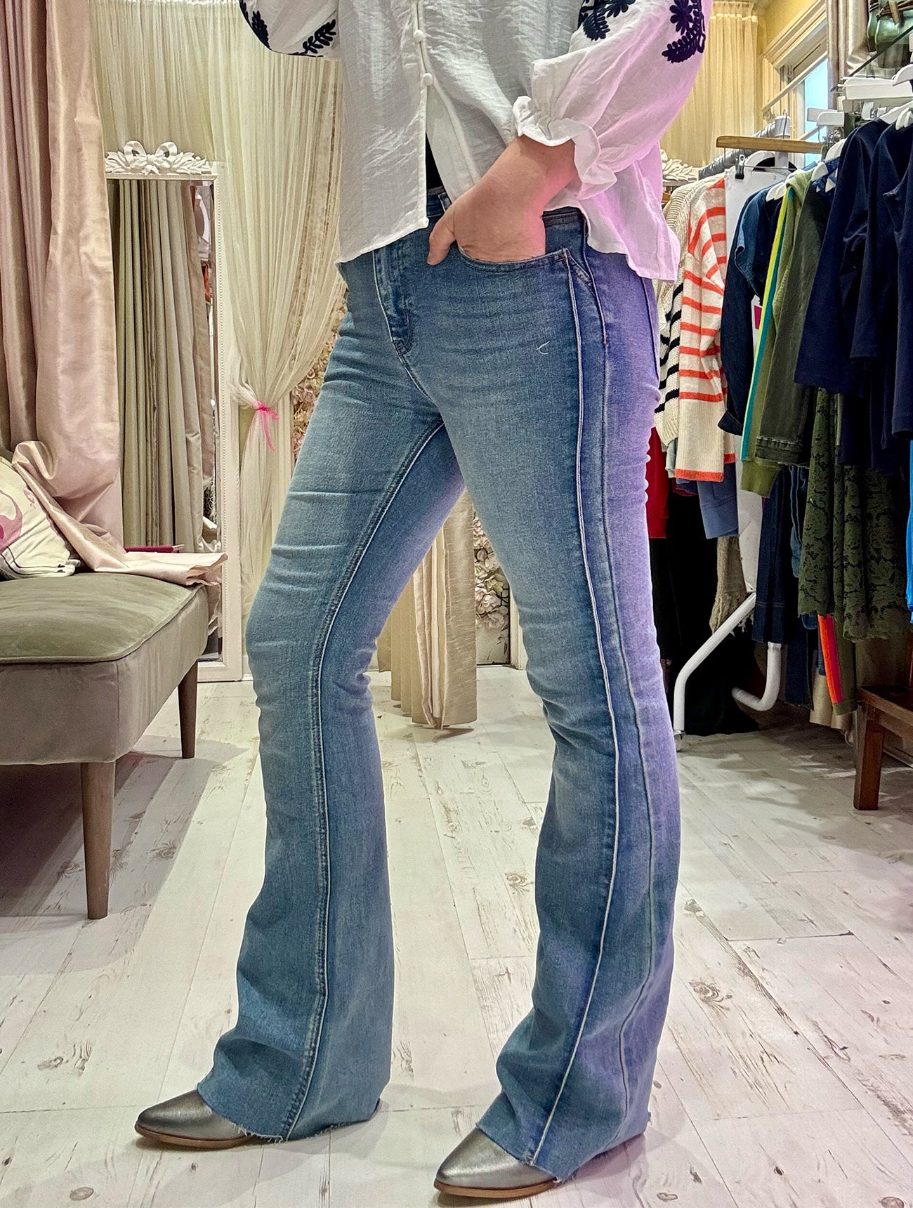 Melly & Co | Fitted Flared Seamed Jeans | Vintage Wash