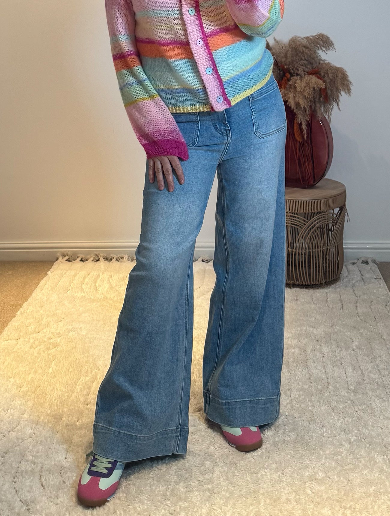 Redberry Retro Pocket Wide Leg Jeans | Mid Wash