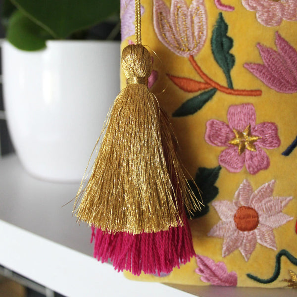 Small Talk Velvet Clutch | I'm Pretty..Pretty Damn Brilliant