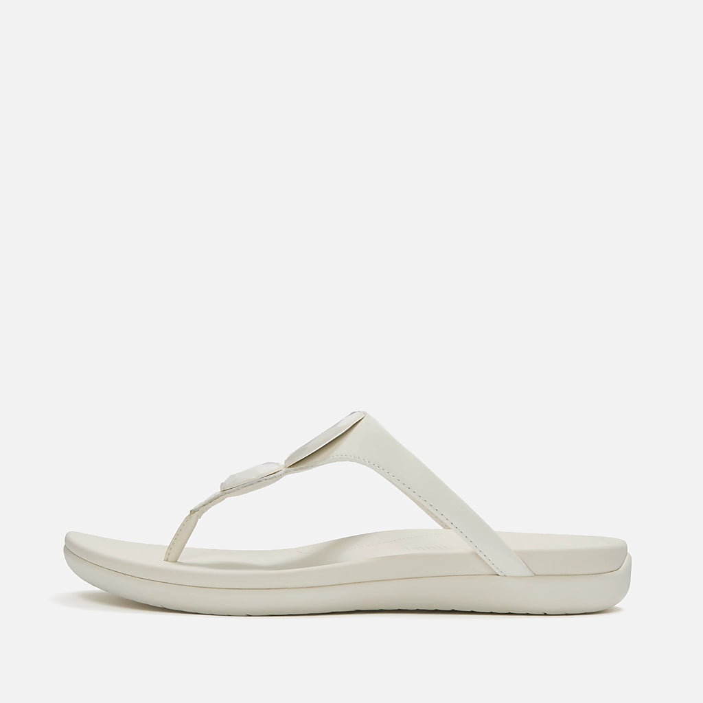 Fitflop|SOLAY Glossy-Disc Toe-Post Sandals