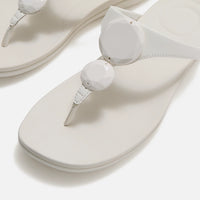 Fitflop|SOLAY Glossy-Disc Toe-Post Sandals