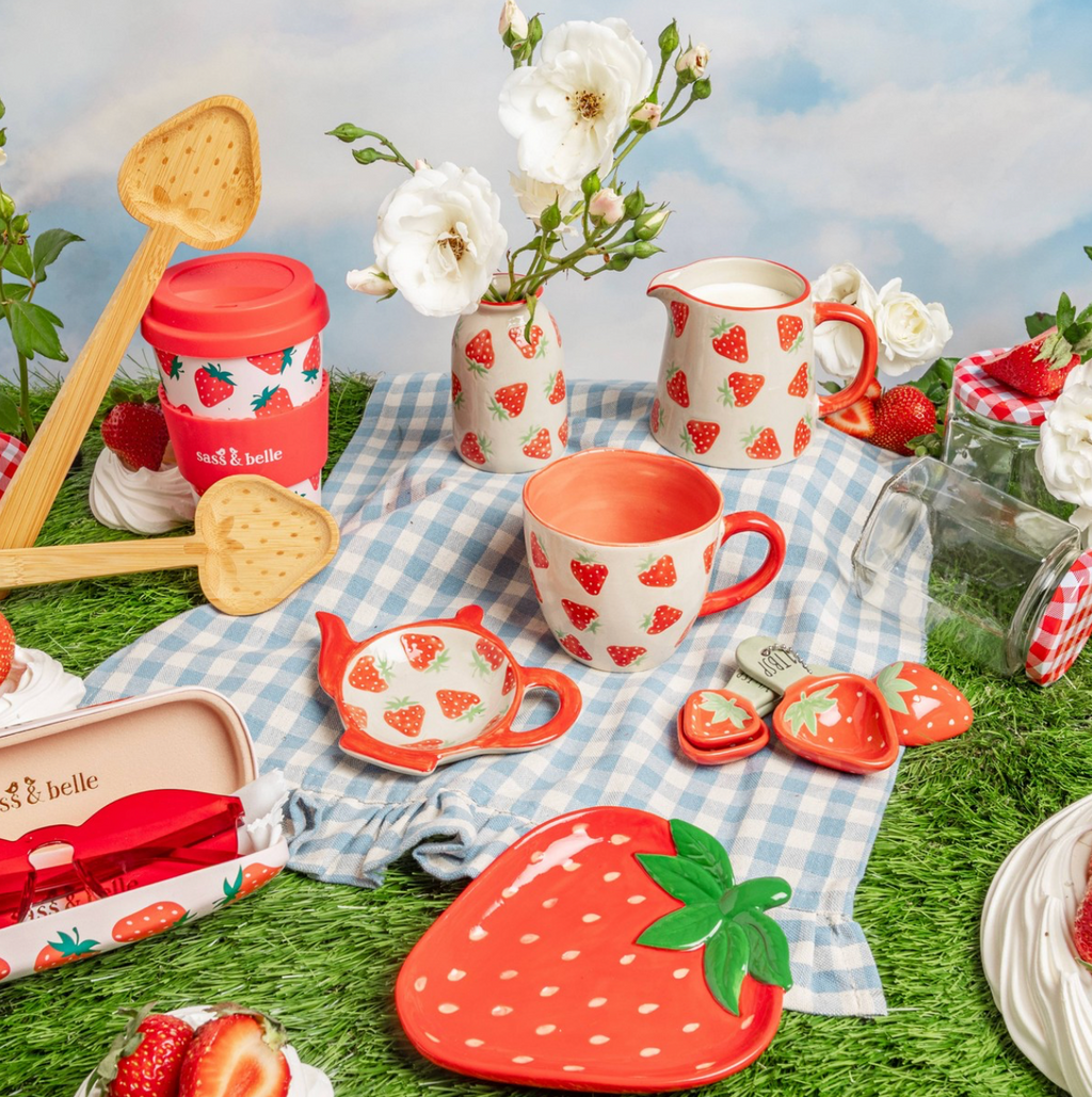 Strawberry Glasses Case