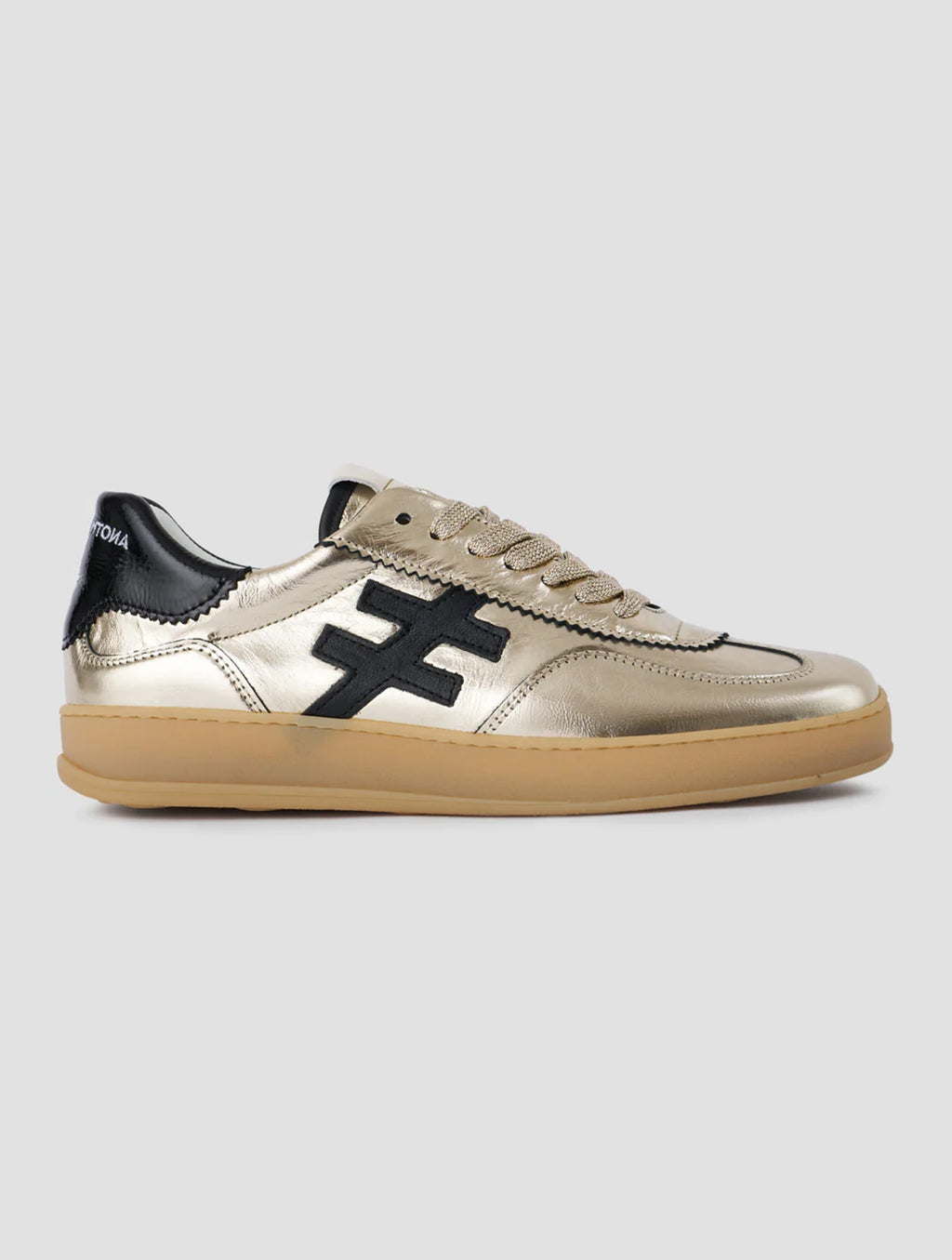 Another Trend | Iconic II | Metallic Leather Trainer | Gold/Black