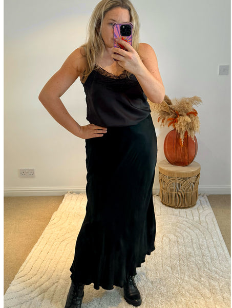 Aurora Satin Skirt | Black