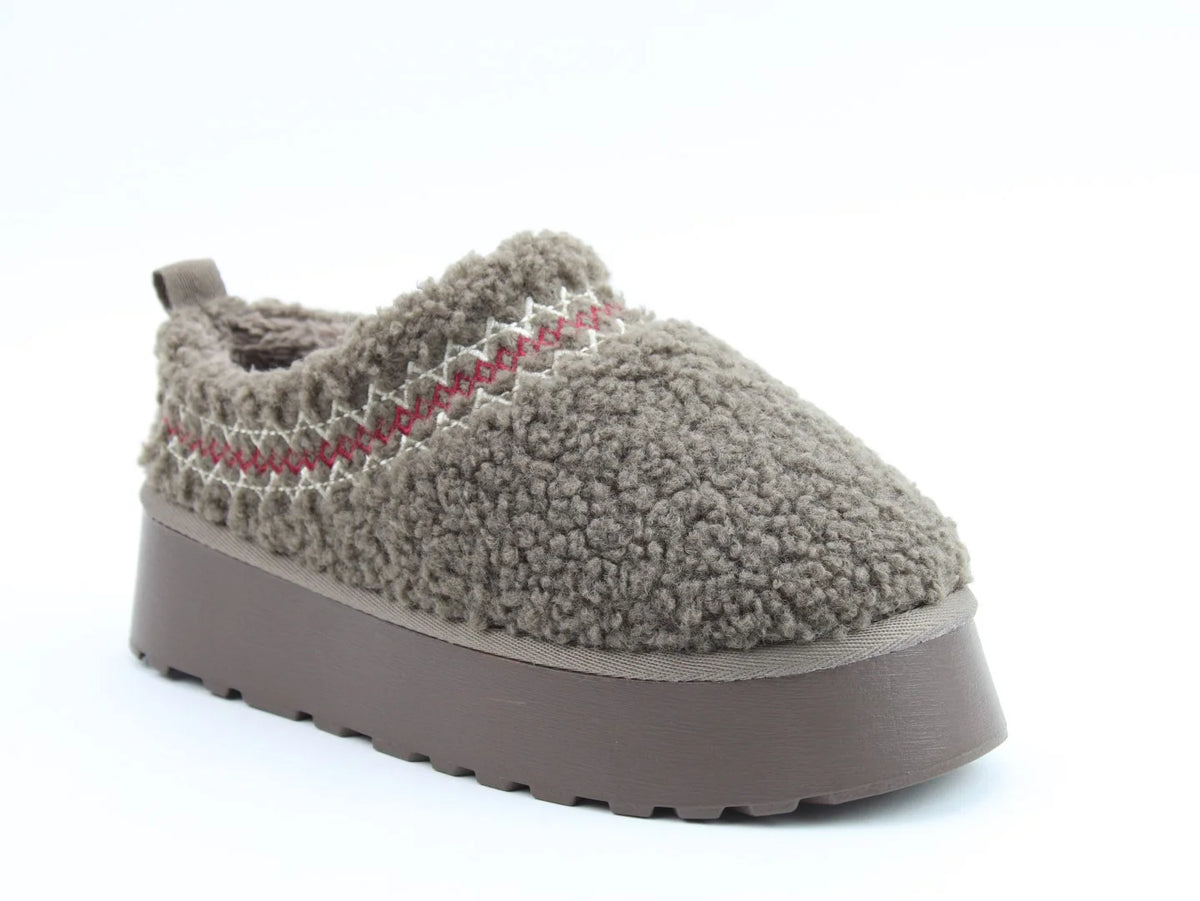 Heavenly Feet | Cosetto Platform Slipper | Chocolate