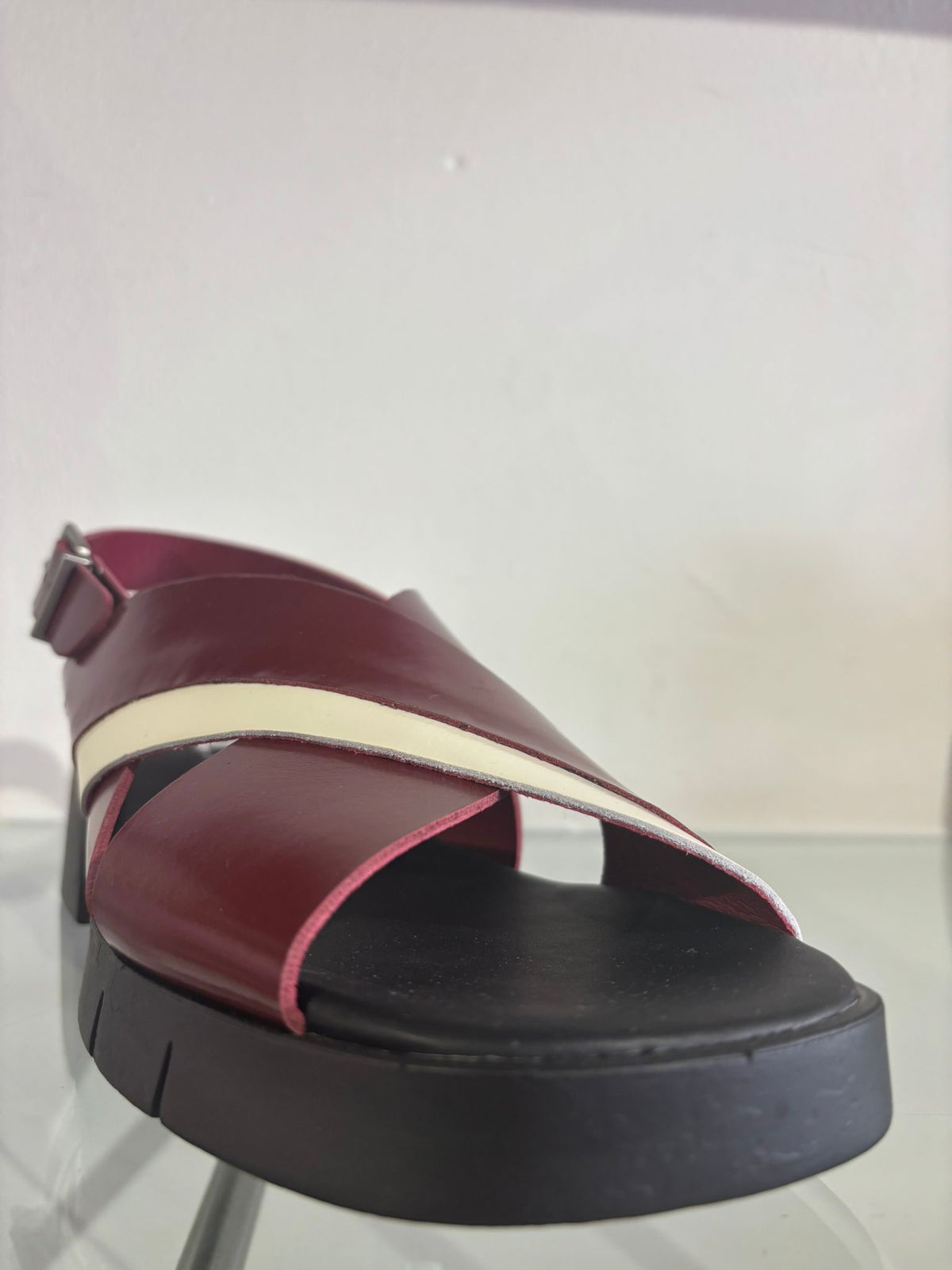 ART | 2063 Varsovia Block Heel Sandal | Shiny Burgundy/Cream
