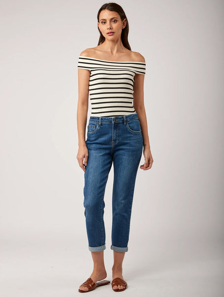 Toxik3 Boyfriend Jeans | Mid Blue Wash