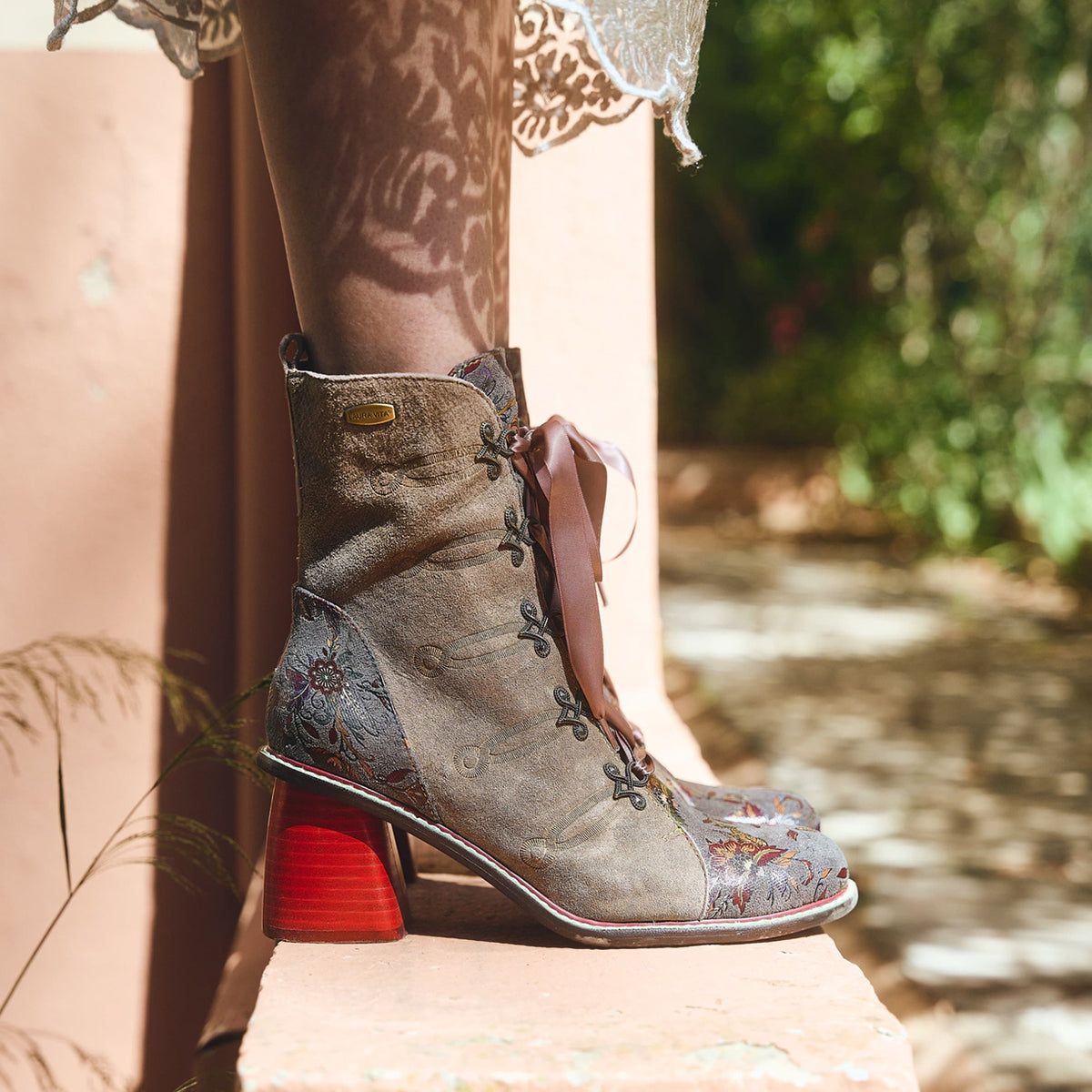Laura Vita | Evcao 01 Heeled Lace Up Boot | Souris (Mouse)