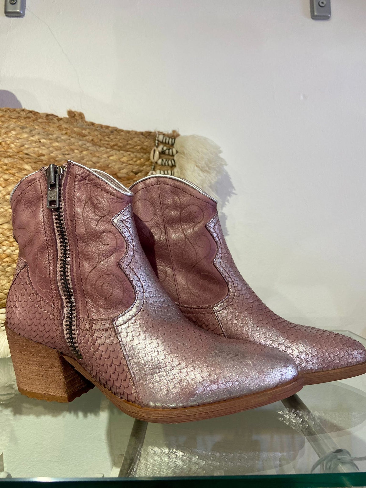 Felmini | Textured Metallic Leather Cowboy Boot | Lilac/Silver