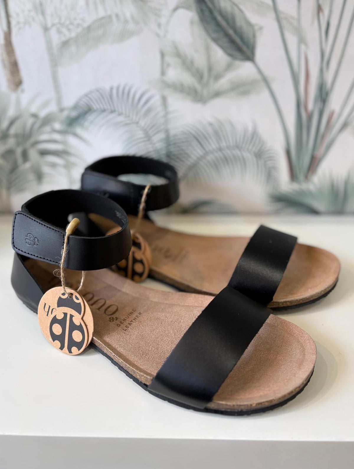 Yokono | Genova-400 | Flat Leather Sandal With Ankle Strap | Black
