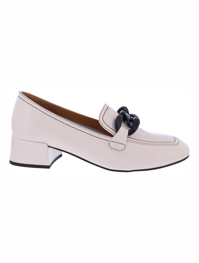 Adesso | Hana Vanilla Heeled Loafer