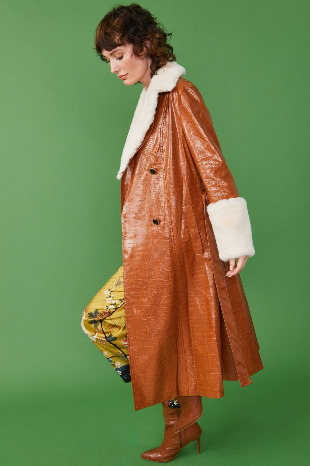 Jayley | Faux Leather Maxi Coat With Fur Cuffs and Collar | Tan