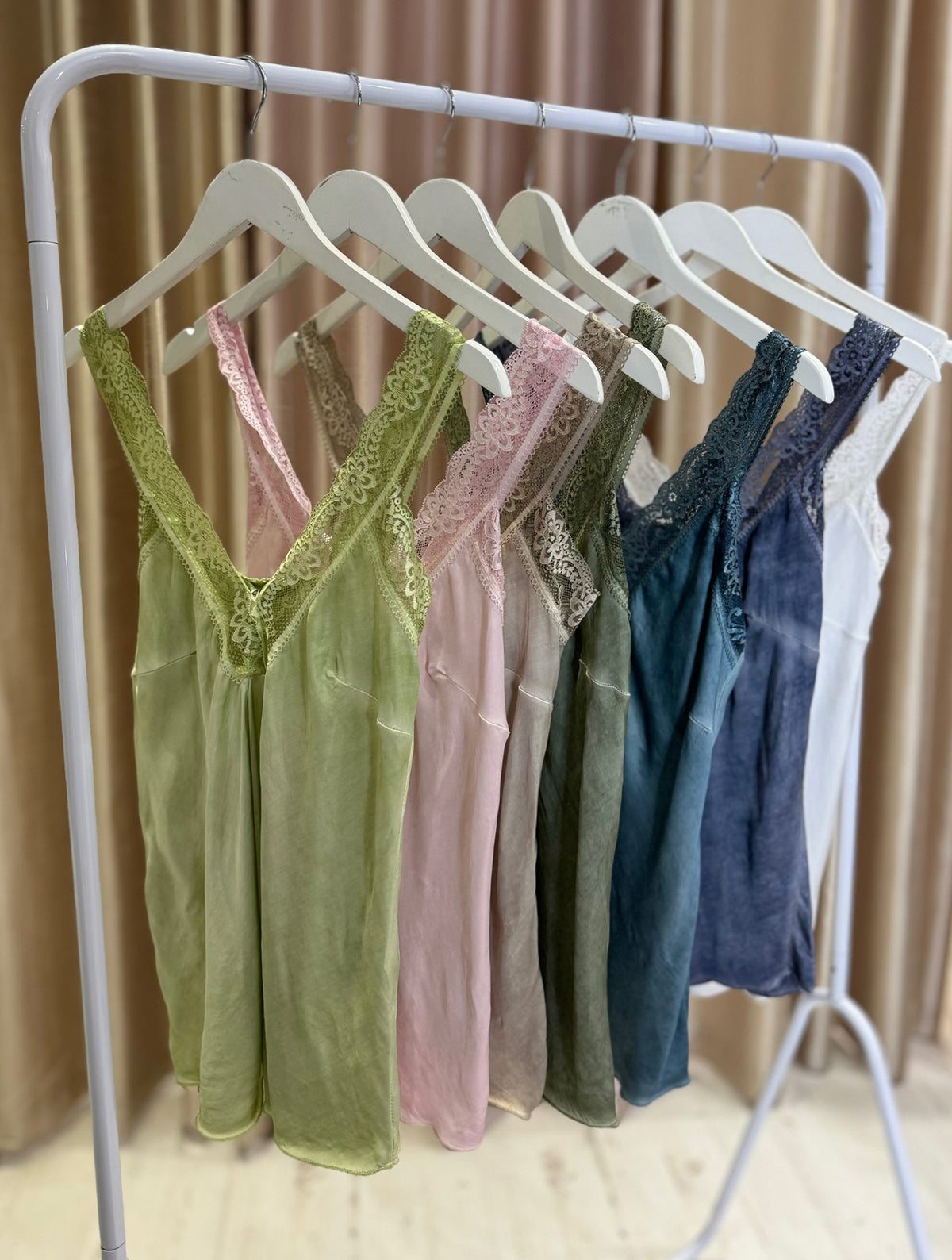Layla Lace Silky Camisole | Oyster