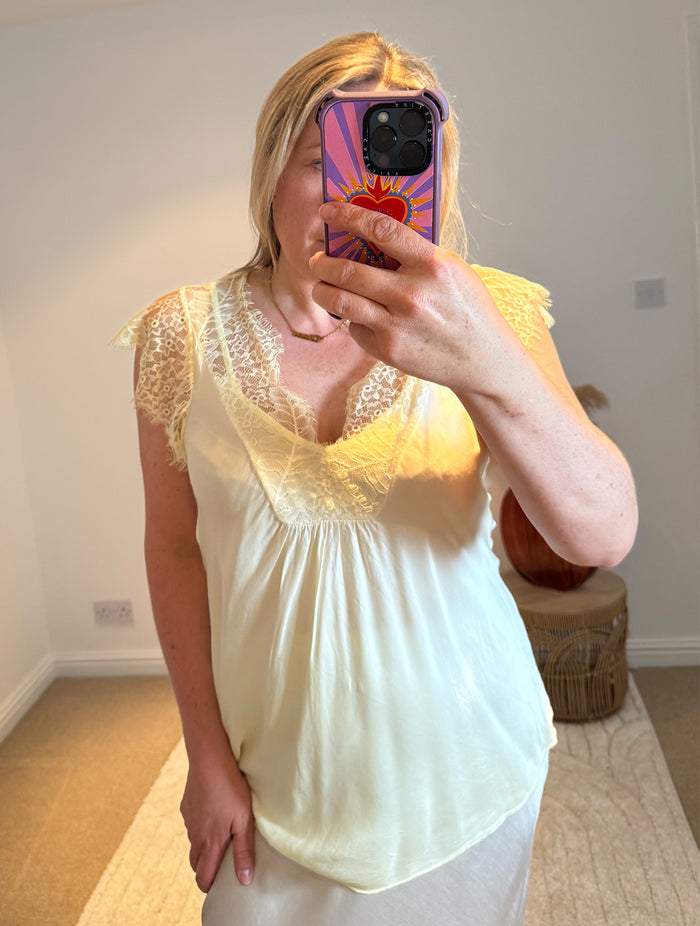 Layla 2 Thicker Strap Lace Camisole | Pale Yellow