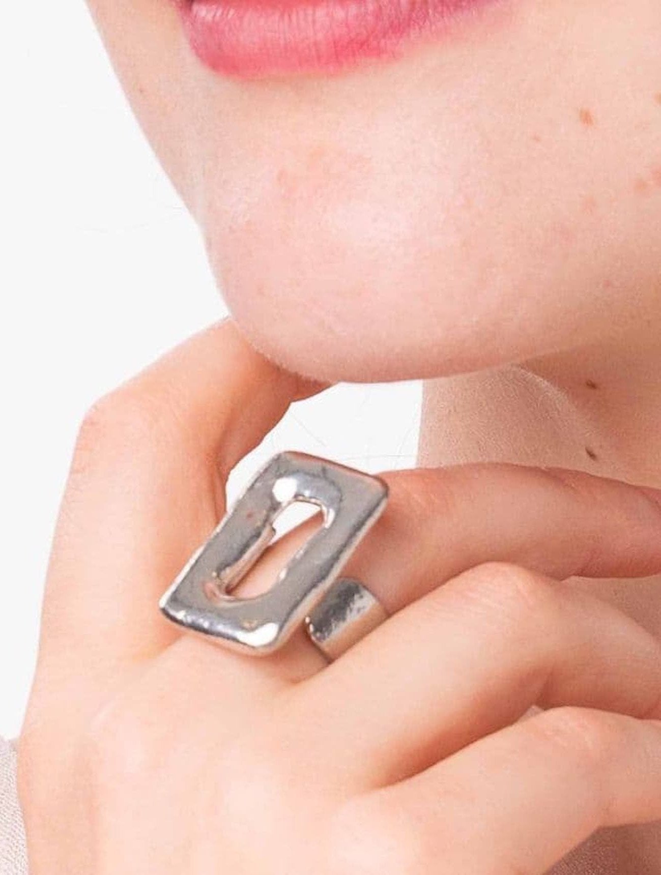 Medium Ring Feature Adjustable Ring