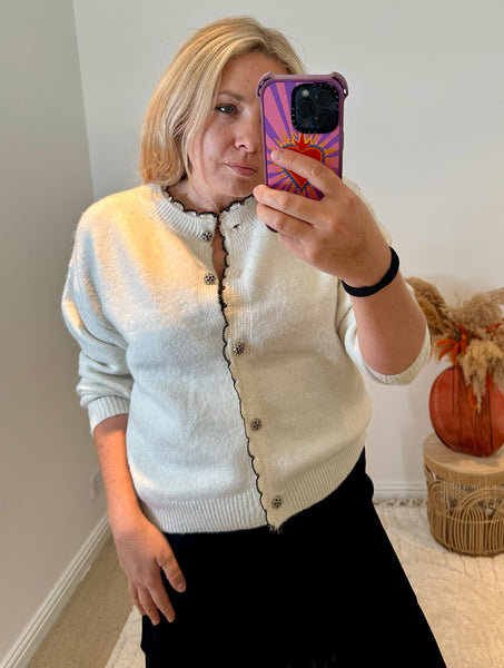 Round Neck Scalloped Edge Cardigan | Cream/Black