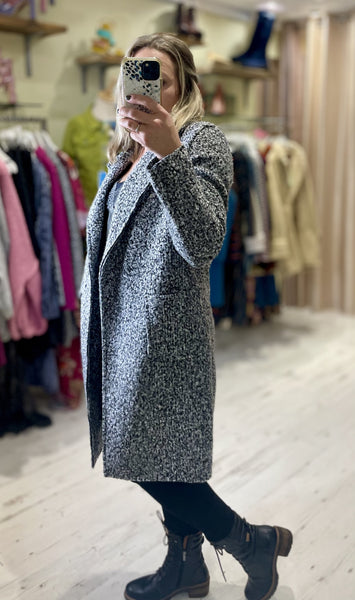 Lightweight Boucle Coat | Black and White Marl