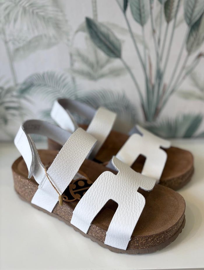 Yokono | WIWI 262 | Platform Leather Sandal | White