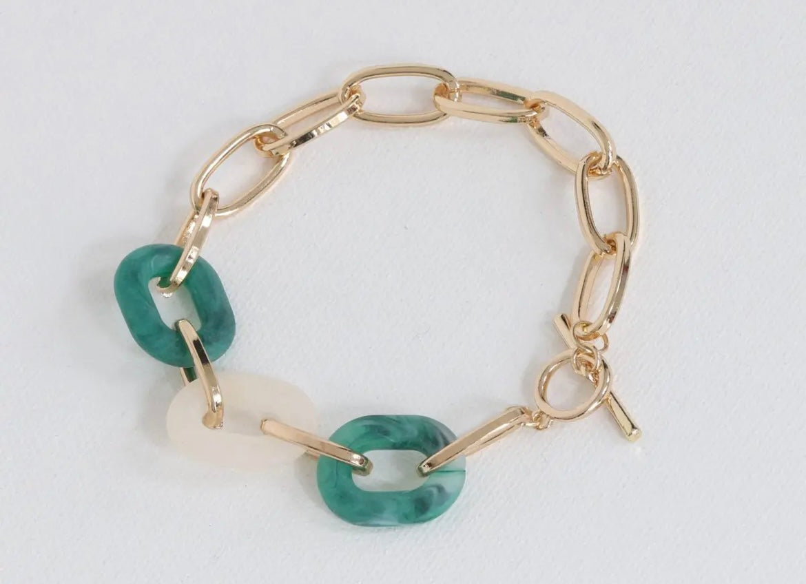 Matte Resin Chunky Bracelet in Green