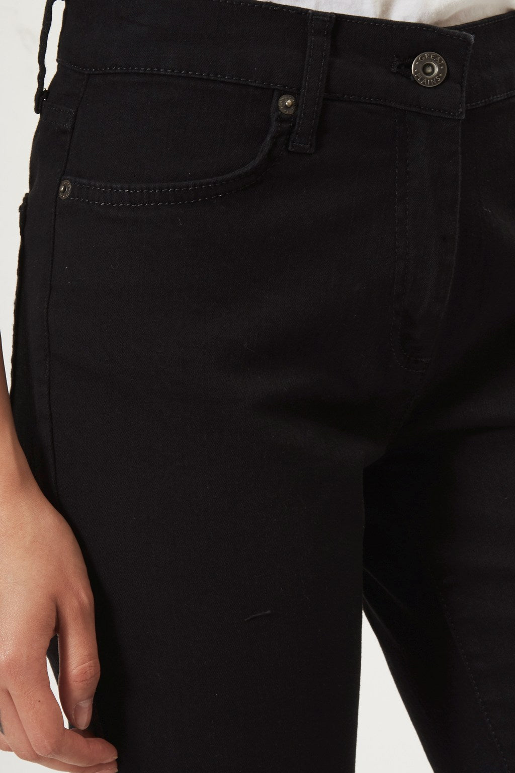 Reform High Waisted Jeans | J40ZA | Black